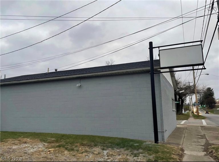 1123 Pine Street, Zanesville, OH - Photo 2