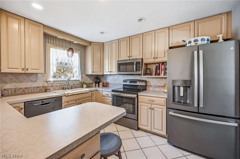 11488 12th Street, Beloit, OH - Photo 6