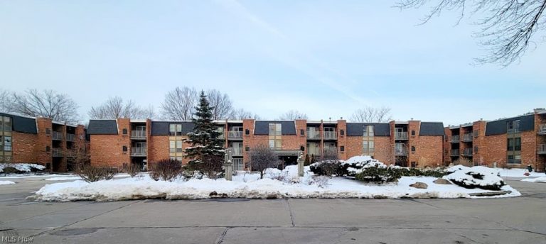 4179 Columbia Road #213, North Olmsted, OH, 44070