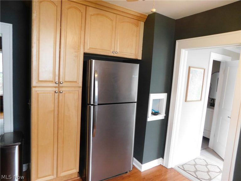 1915 34th Street, Canton, OH - Photo 4