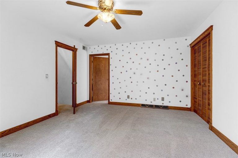12560 Bass Lake Road, Chardon, OH - Photo 8