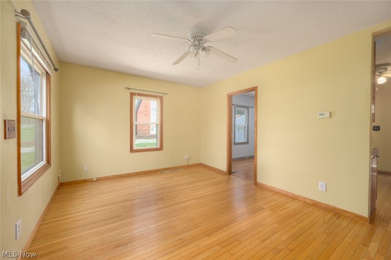 6442 Spring Street, Ravenna, OH - Photo 8