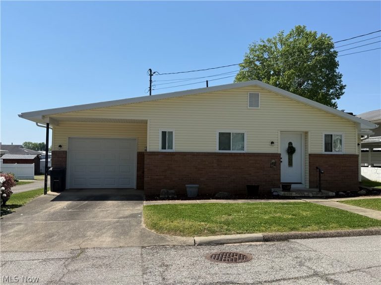1600 15th Street, Parkersburg, WV - Photo 2