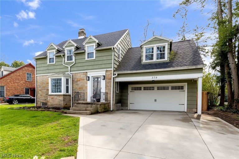 379 Edgewood Road, Mansfield, OH - Photo 2
