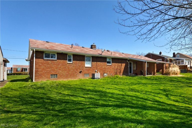 321 Porter Avenue, Campbell, OH - Photo 6