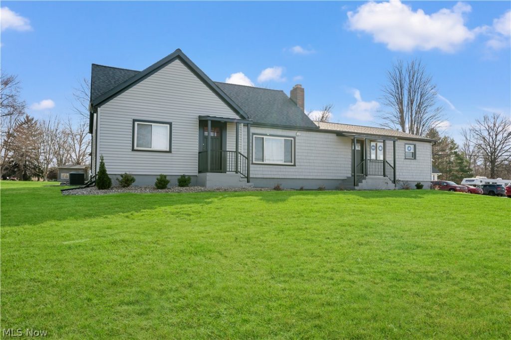 4001 Cleveland Massillon Road, Barberton, OH