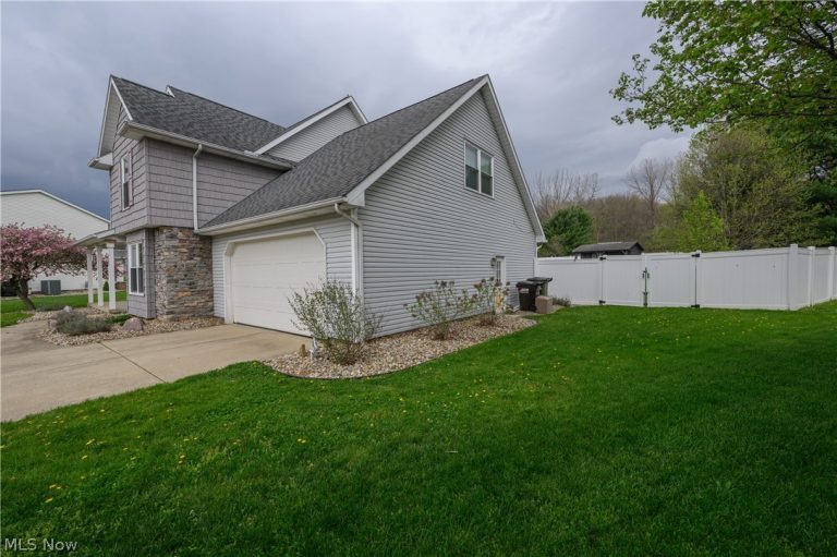 685 Willow Dale Street, Bolivar, OH - Photo 3