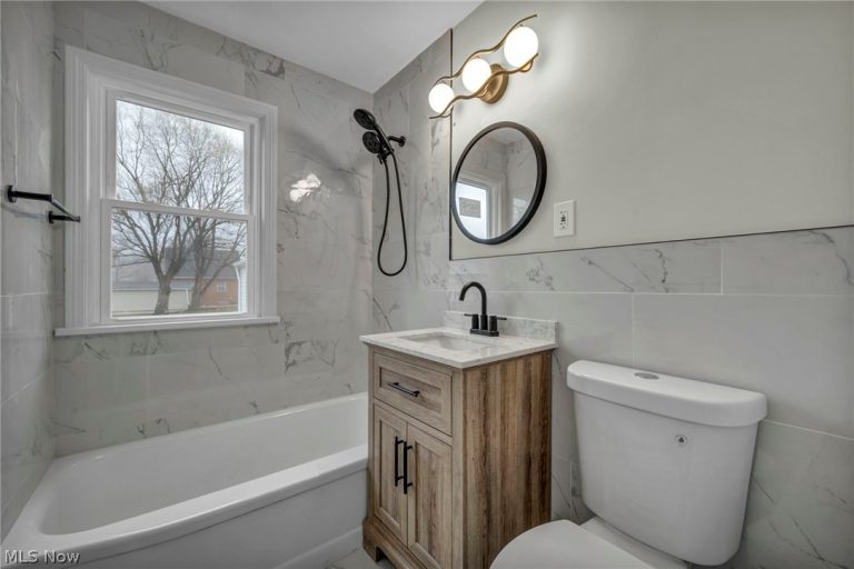 5085 6th Street, Brooklyn Heights, OH - Photo 8