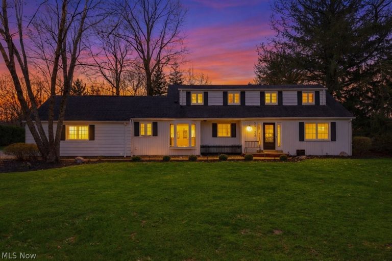 29126 Shaker Boulevard, Cleveland, OH - Photo 2