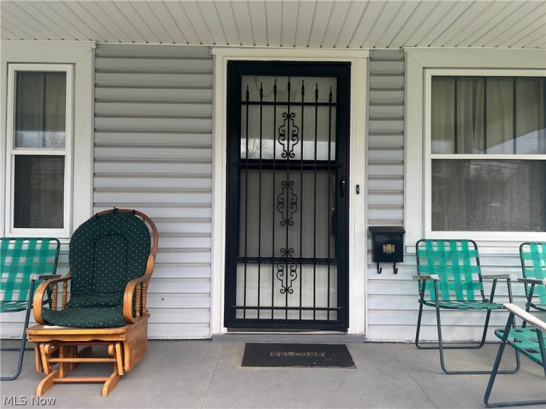 1365 Prospect Street, Barberton, OH - Photo 4