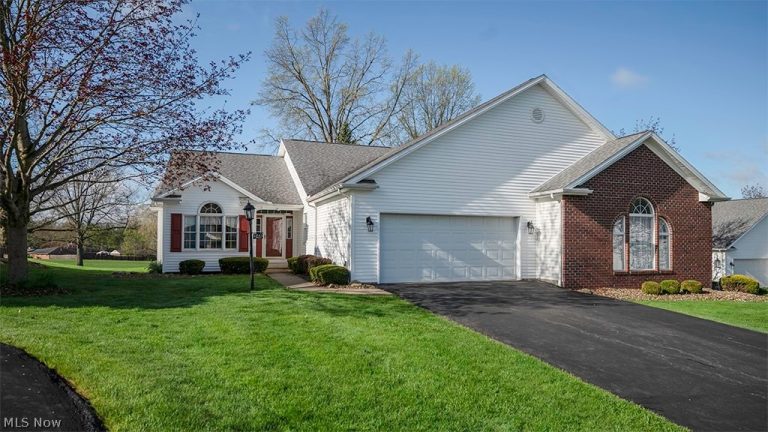 248 Cranberry Court, Warren, OH - Photo 2
