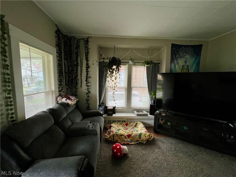 3901 Woburn Avenue, Cleveland, OH - Photo 4