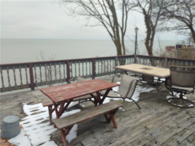 2119 Erie Avenue, Lorain, OH - Photo 6