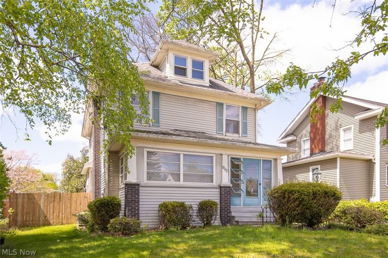 962 Woodward Avenue, Akron, OH - Photo 2