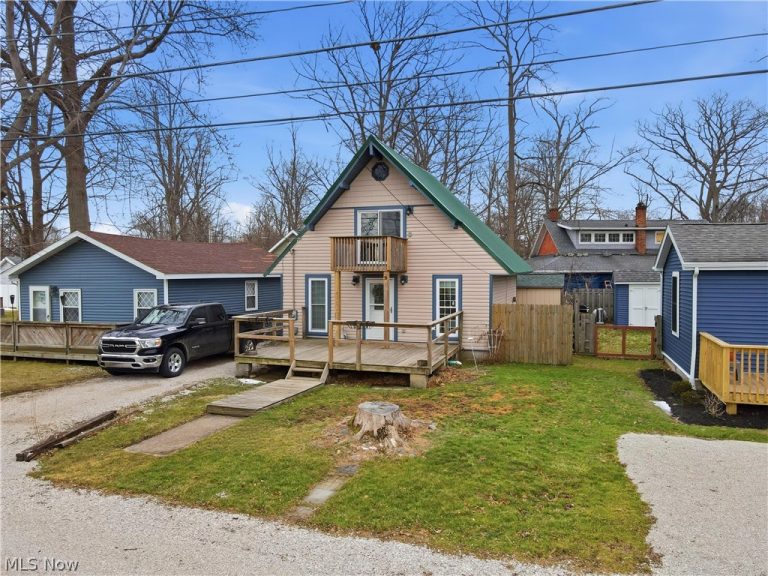5825 Lake Road #9, Ashtabula, OH, 44004