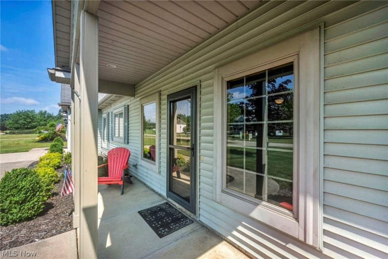 1017 Glendalough Avenue, Grafton, OH - Photo 3