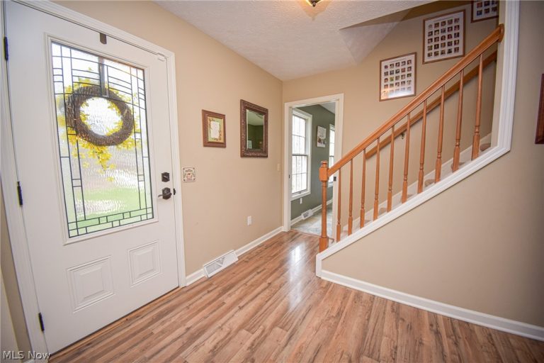 4702 Paradise Road, Seville, OH - Photo 4