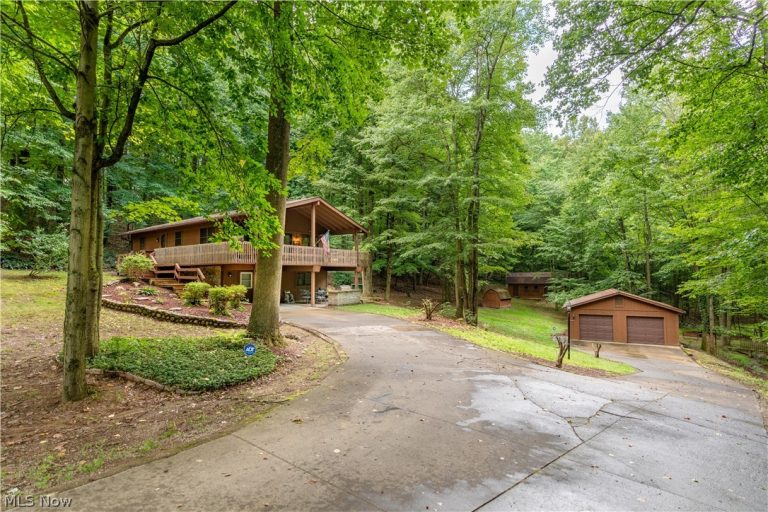 7924 Eberhart Road, Dover, OH - Photo 3