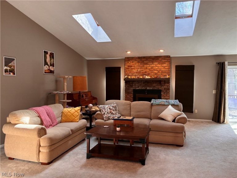 9136 Richards Drive, Mentor, OH - Photo 4