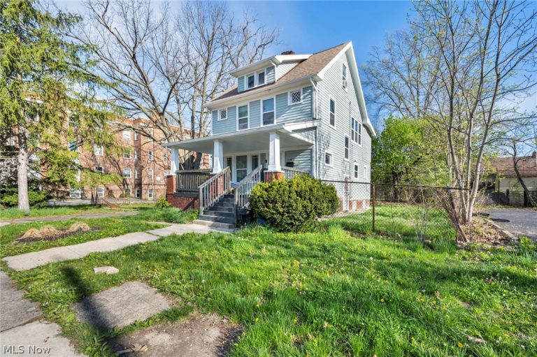 14413 Milverton Road, Cleveland, OH - Photo 2