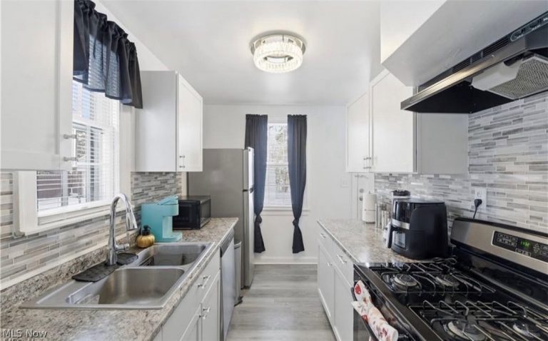 5246 Philip Avenue, Cleveland, OH - Photo 8