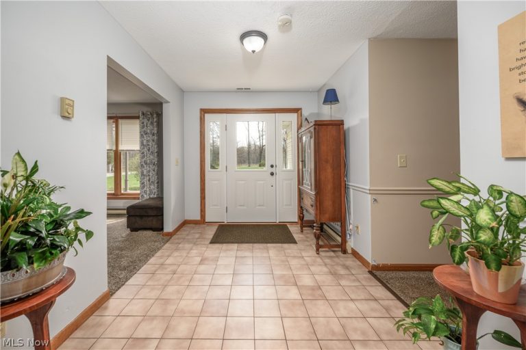 8873 Cooley Road, Ravenna, OH - Photo 5