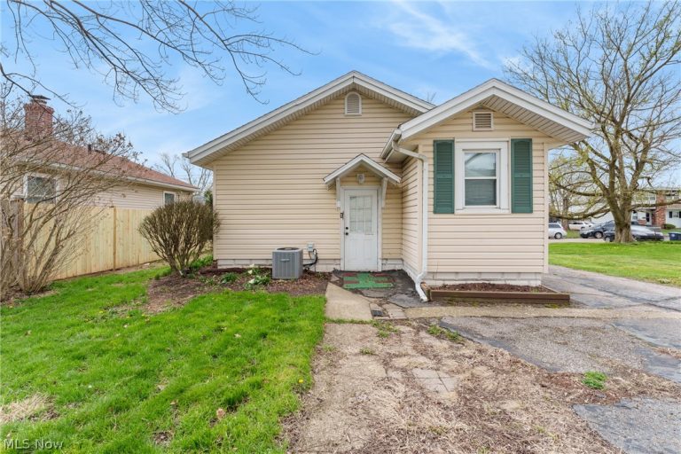 829 Indian Trail, Akron, OH - Photo 6