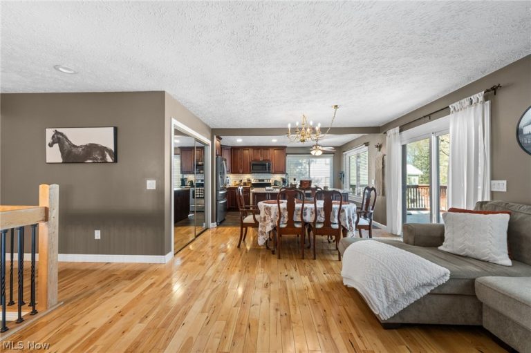 8979 Bluejay Lane, Mentor, OH - Photo 6