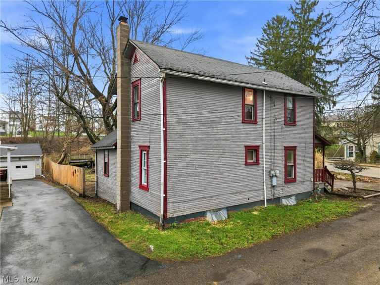 55 West Street, East Palestine, OH - Photo 8