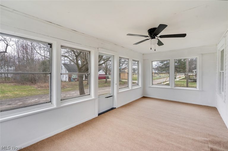 70 Glenellen Avenue, Youngstown, OH - Photo 6