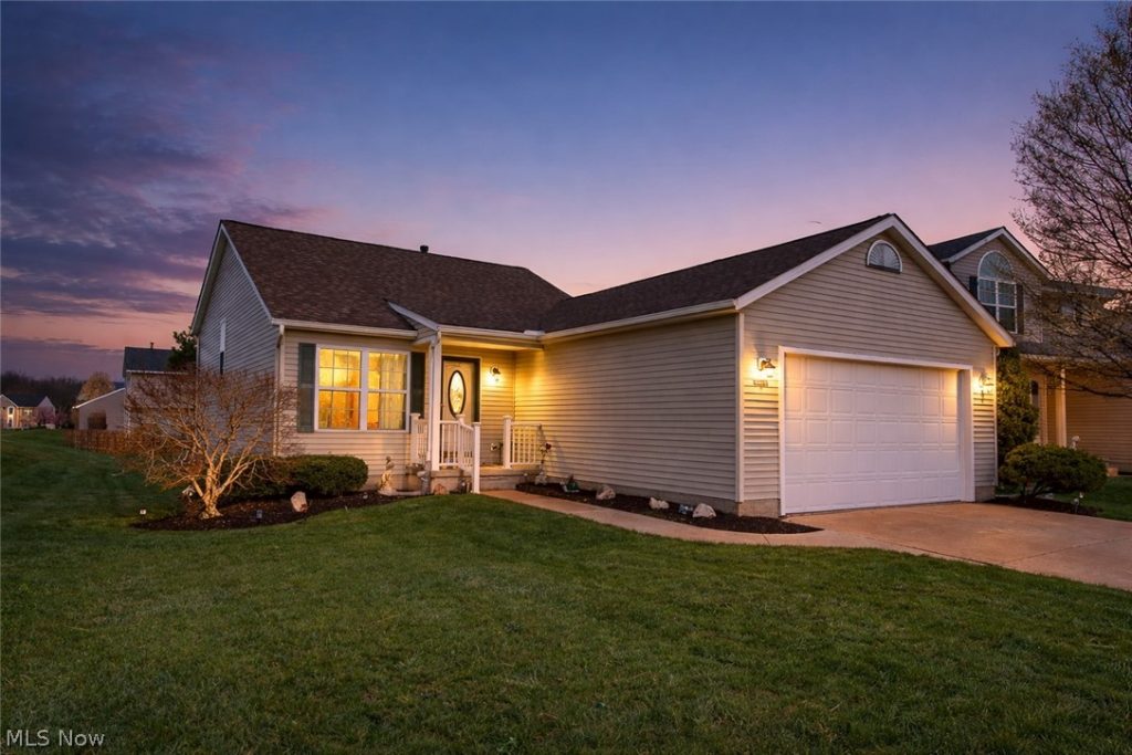 38222 Pebble Lake Trail, North Ridgeville, OH