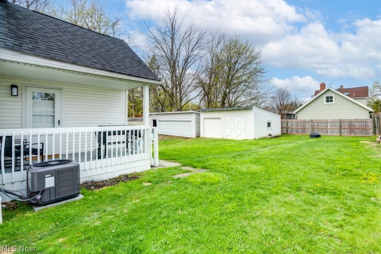 76 16th Street, Barberton, OH - Photo 4