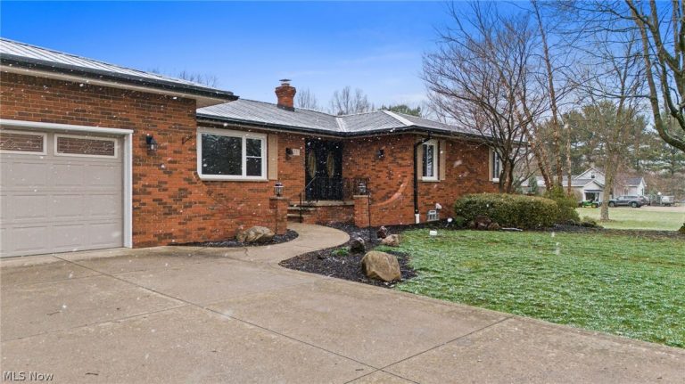 641 North Avenue, Tallmadge, OH - Photo 2