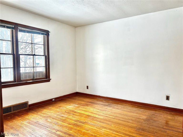 3736 Martin Luther King Jr Drive, Cleveland, OH - Photo 5