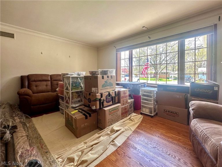 1011 Park Circle, Girard, OH - Photo 5