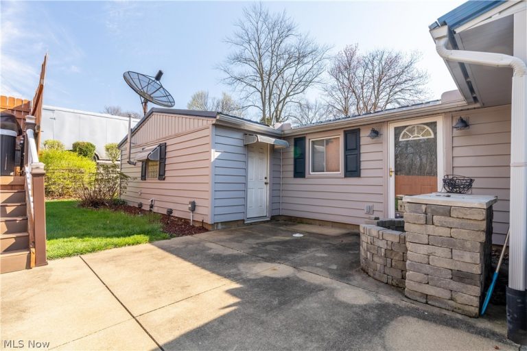 4352 Hohman Circle, New Franklin, OH - Photo 4
