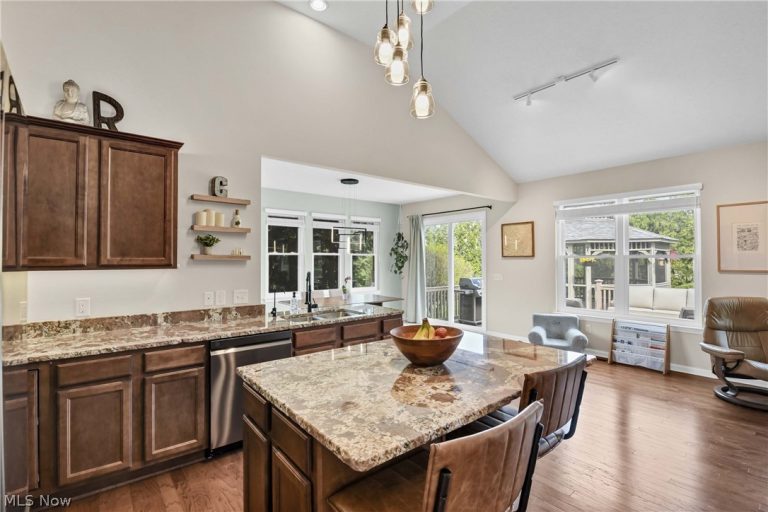 31766 Walker Road, Avon Lake, OH - Photo 2