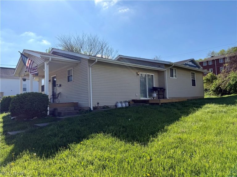 982 Greenwood Avenue, Zanesville, OH - Photo 2