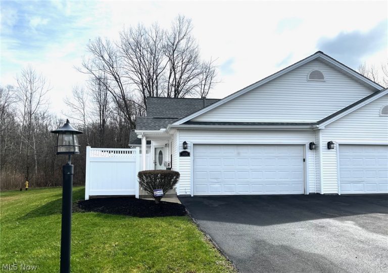 3420 Orchard Court, Warren, OH - Photo 2