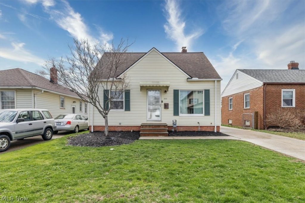 3111 Tuxedo Avenue, Parma, OH