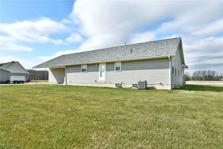 3391 Lyntz Townline Road, Warren, OH - Photo 4