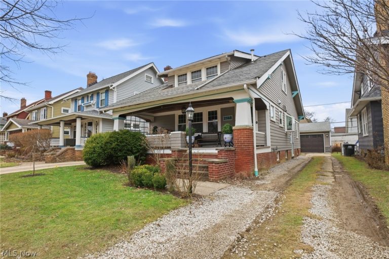 2148 Northland Avenue, Lakewood, OH - Photo 2