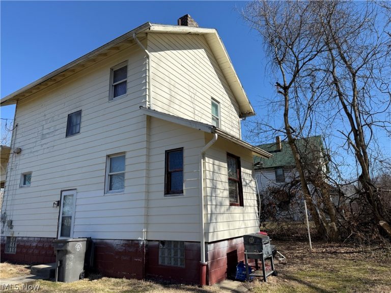 417 Kenmore Avenue, Youngstown, OH - Photo 5