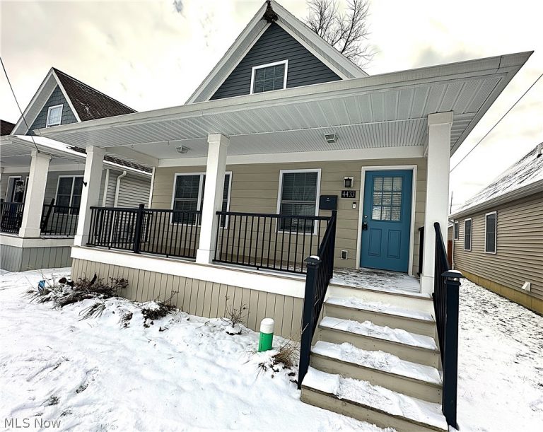 4433 Fenwick Avenue, Cleveland, OH - Photo 2