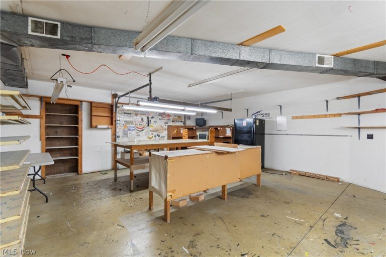 22840 Buck Road, Alliance, OH - Photo 5