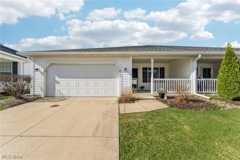 6912 Paradise Way, North Ridgeville, OH - Photo 4