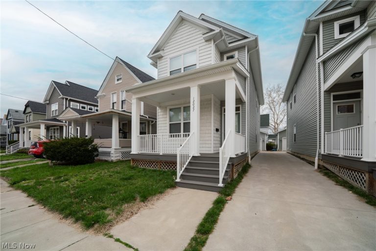 12027 Wade Park Avenue, Cleveland, OH - Photo 2