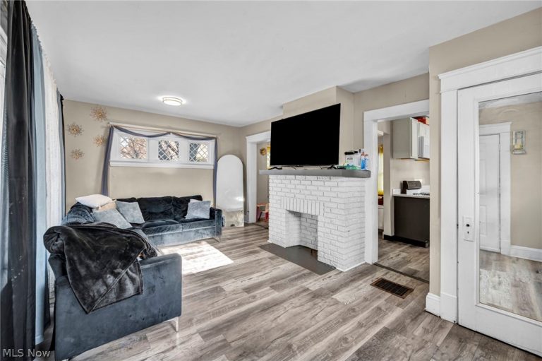 14413 Milverton Road, Cleveland, OH - Photo 4