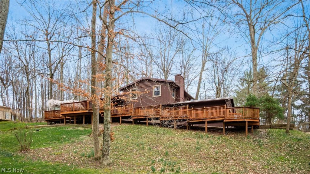 2930 Tarkman Drive, Nashport, OH