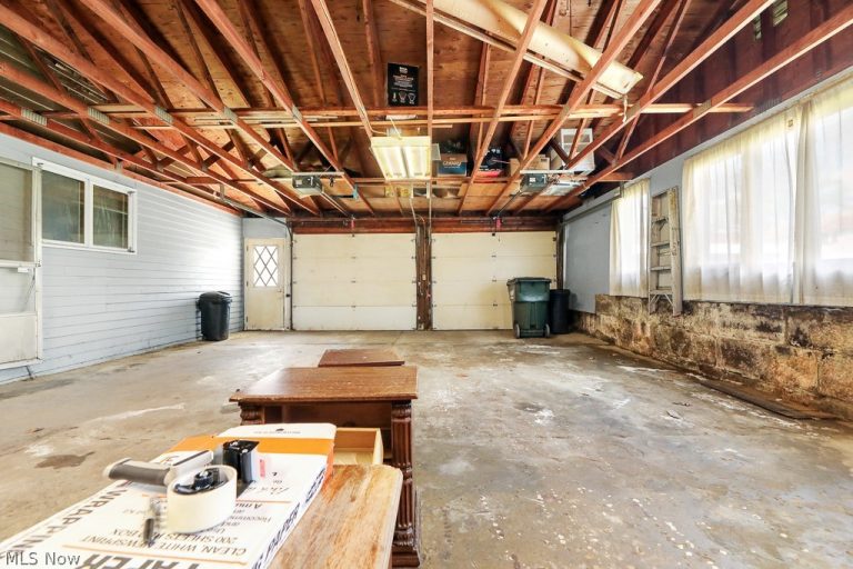 237 Chestnut Street, Lisbon, OH - Photo 3